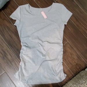 🌈2 Maternity t shirts